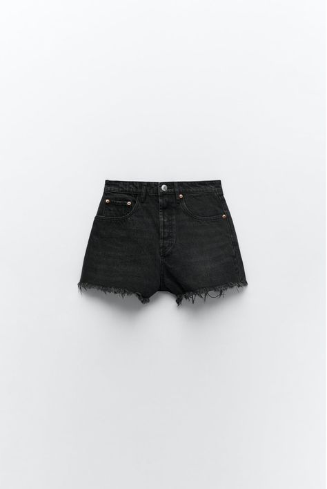 Bridal Bra, Mid Rise Denim Shorts, Fits Inspo, Black Jean Shorts, Pocket Shorts, High Rise Denim Shorts, Shorts Denim, Top Crop, High Rise Shorts