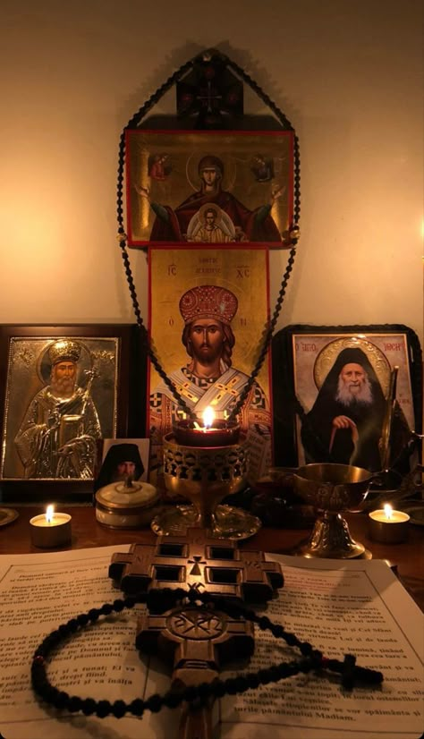 Greek Orthodox Christian, Orthodox Catholic, Orthodox Prayers, Church Aesthetic, Eastern Orthodox Church, Christian Icons, Prayer Corner, Greek Orthodox Church, Buku Harry Potter