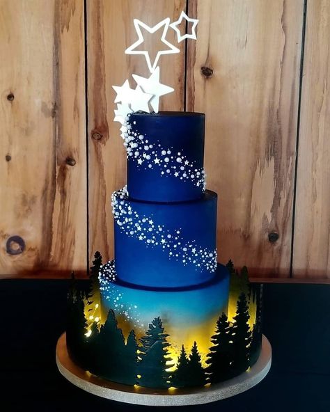 Starry Night Wedding Theme, Galaxy Cupcakes, Christmas Wedding Cakes, Cakes Design, Galaxy Cake, Gravity Cake, Big Wedding Cakes, Quinceanera Cakes, Xmas Cake