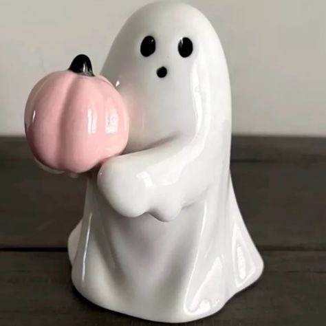 New With Tags! Target Hyde & Eek! Halloween Bootiful Pink Pumpkin Ceramic Ghost Figurine. .38 Lbs, 4” Inches Tall. Will Be Packaged With Care! Pumpkin Ceramic, Ceramic Ghost, Target Holiday, Pink Pumpkin, Pink Pumpkins, Pink Halloween, Halloween Decorations, Pink White, Ghost