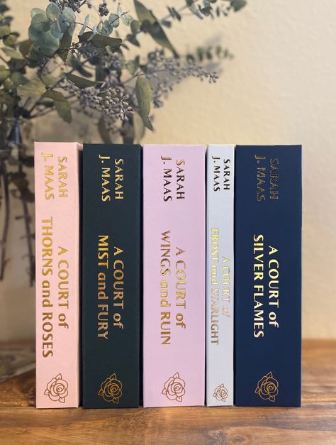 A Court Of Thorns And Roses Book Series, Acotar Book Set, A Court Of Mist And Fury Book Cover, Hardcover Book Aesthetic, Acotar Special Edition, Acotar Cover Art, Acotar Book Club Ideas, Acotar Book Binding, Sarah J Maas Books Aesthetic