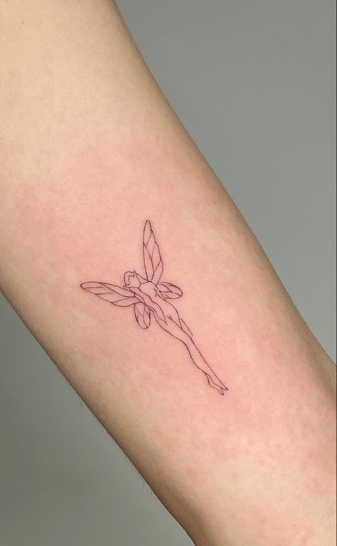 Rist Tattoo Ideas, Rist Tattoo Ideas Female, Rist Tattoo, Architecture Wallpaper, Tattoo Ideas Female, Minimalist Tattoo, Cute Tattoos, Tattoos For Women, Tatting