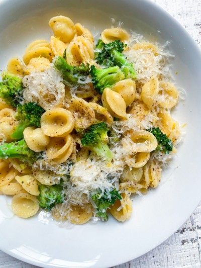 Brown Butter, Lemon and Broccoli Pasta Brown Butter Lemon Pasta, Orecchiette Pasta Recipes Vegetarian, 5 Ingredient Pasta, Lemon Broccoli Pasta, Pasta Side Dishes Easy, Orecchiette Pasta Recipes, Pasta House, Lemon Pasta Recipes, Broccoli Pasta Recipe