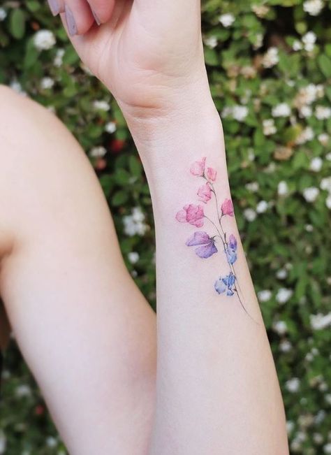 Small Anatomical Heart Tattoo Flower, Pastel Color Tattoos For Women, Delicate Watercolor Tattoo, Colored Fine Line Tattoo, Fine Line Watercolor Tattoo, Pastel Flower Tattoo, Color Floral Tattoo, Sweat Pea Tattoo, Pea Flower Tattoo