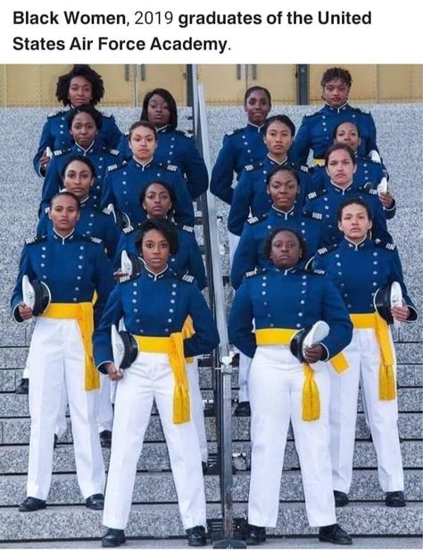 Us Air Force Women, Us Navy Women, Air Force Uniform, Air Force Graduation, United States Air Force Academy, Air Force Uniforms, Warrior Angel, Air Force Women, American Military History