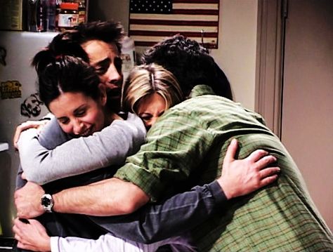 Friends. 3 People Costumes, David Schwimmer, Friends Cast, Friends Tv Series, Ross Geller, College Advice, Joey Tribbiani, Friends Moments, Freshman College