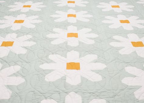 Fresh As A Daisy Quilt, Daisy Quilt Pattern, Throw Quilt Size, Daisy Quilt, Applique Books, Baby Quilt Size, Fox Quilt, Fresh As A Daisy, Mini Quilt Patterns