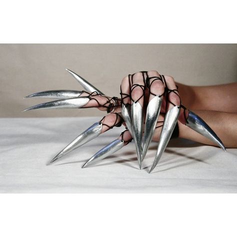 Pix For > Metal Claws For Fingers ❤ liked on Polyvore featuring jewelry, rings, talon jewelry, claw ring, talon ring, metal rings and metal jewelry Metal Claws, Yennefer Of Vengerberg, Larp, Costume Design, Fashion Statement, Metallica, Clothing Accessories, Designer Clothing, Jewelry Accessories