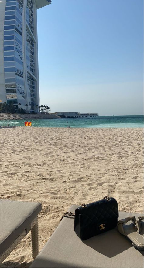 Dubai Beach Snapchat, Dubai Fake Snap, Dubai Story Instagram, Dubai Snapchat Story, Dubai Fake Story, Dubai Snapchat, Uae Aesthetic, Dubai Beach, Miami Condo