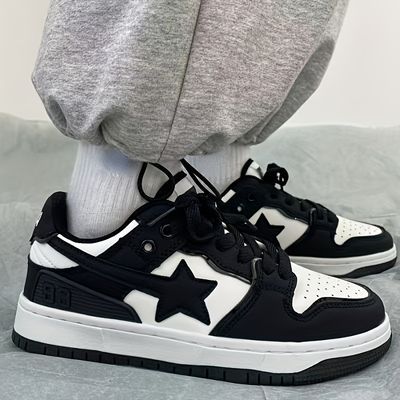 Star Jordans, Bape Star, Bapesta Shoes, Harajuku Fashion Kawaii, Couple Sneakers, Dr Shoes, Style Kawaii, Couple Shoes, American Casual