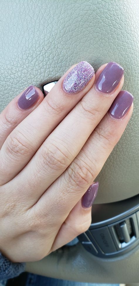 End Of Summer Nails Color Dip, Sns Purple Nails, Winter Sns Nails Ideas, Light Purple Sns Nails, Winter Gel Manicure, Short Dip Nails Purple, Purple Sns Nails, Nail Ideas Dip Powder Purple, Sns Nails Colors Summer