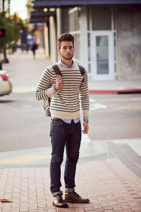 Guys University Outfits (4) Fall Fashion Boots, College Outfits Men, Preppy Winter Outfits, Preppy Winter, College Outfit, Mens Spring Fashion, Hipster Mens Fashion, Pullover Outfit, Outfit Jeans