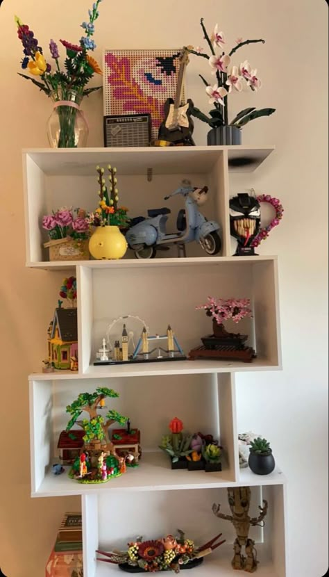 Lego Display Ideas, Lego Room Decor, Lego Collection, Lego Room, Cute Bedroom Decor, Apartment Decor Inspiration, Room Design Bedroom, Dream Room Inspiration, Room Makeover Inspiration