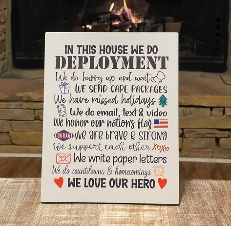 Welcome Home Signs For Military, Deployment Homecoming Signs, Military Send Off Party Ideas, Deployment Party, Welcome Home Soldier, Military Retirement Parties, Homecoming Signs, Deployment Homecoming, Navy Families