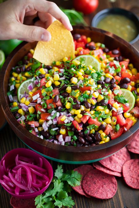 Vegetarian Mexican Pizza, Black Bean Salsa Recipe, Bean Salsa Recipe, Vegetarian Mexican, Black Bean Salsa, Bean Salsa, Salsa Recipe, Salsa Verde, Healthy Side Dishes