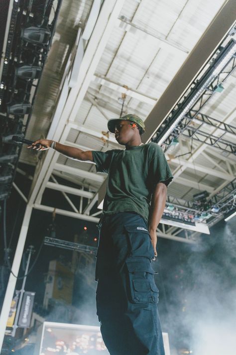 Daniel Caesar Outfit, Concert Outfit Ideas Guys, Daniel Caesar Concert, Outfit Ideas Guys, Aesthetic Kirby, Concert Outfit Ideas, Daniel Caesar, Vanilla Girl, Computer Wallpaper