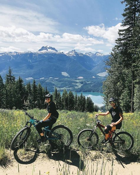 Mtn Biking Aesthetic, Mountain Biking Aesthetic, Bike Women Cycling, Biking Aesthetic, Training Aesthetic, Outdoor Hobbies, Mountain Bike Riding, Mountain Biking Women, Bike Travel