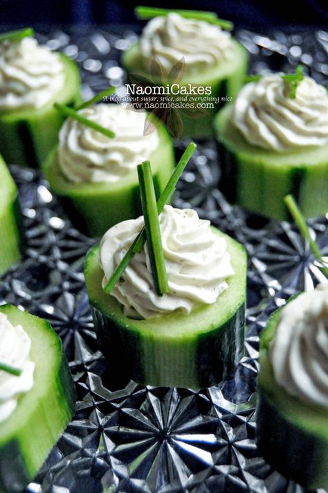 Cucumber Cups with Basil Pesto Filling - Appetizers In Cups, Stuffed Cucumbers, Cucumber Appetizers, Cucumber Cups, Wedding Appetizers, Cocktail Appetizers, Fall Appetizers, Food Appetizers, Tea Party Wedding