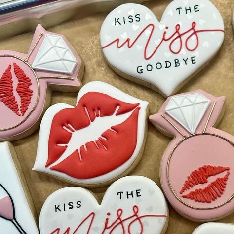 Katy|Spoonful Of Sugar Cookies on Instagram: "This theme is so fun! 👄💋💄🥂 #spoonfulofsugarcookies #royalicing #nkycookies #cincycookies #kissthemissgoodbye #bridalshowercookies #valentinecookies #lipscookies #weddingshowercookies" Kissing My 20s Goodbye Party Theme, Kiss The Miss Goodbye Cookies, Kiss The Miss Goodbye Bridal Shower, Divorce Cookies, Goodbye Cookies, Kissing My 20s Goodbye, Goodbye Cake, Kiss The Miss Goodbye, Wedding Shower Cookies