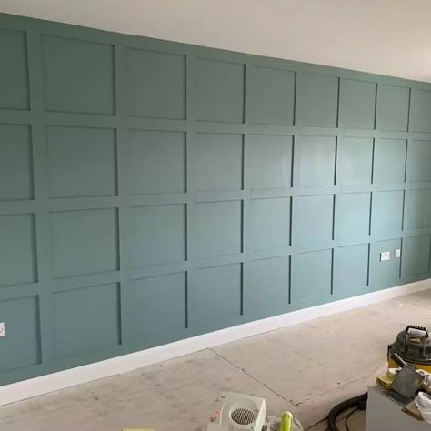 MDF Wall Panelling Kit | Cut My Plastic Media Unit Ideas Tv Walls, Shaker Wall Panelling, Diy Wall Panels, Wall Paneling Ideas Living Room, Bedroom Panelling, Games Room Ideas, Room Panelling, Kitchen Seating Area, Wall Paneling Ideas