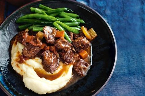 Slow-cooker beef daube Beef Daube, Dinner Beef, Beef Chuck, Slow Cooker Beef, Winter Food, Recipe Ideas, Provence, Slow Cooker, France