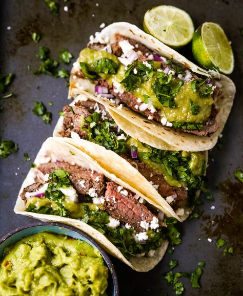 Grilled Steak Tacos. Juicy marinated grilled steak tacos with fresh cilantro, avocado, and salsa. The most flavorful and tender steak tacos recipe! www.modernhoney.com #tacos #steaktacos #steak #beeftacos Steak Taco Marinade, Steak Taco Recipe, Steak Taco, Marinade Flank Steak, Flank Steak Tacos, Healthy Taco Recipes, Citrus Marinade, Tacos Easy, Soft Tortillas