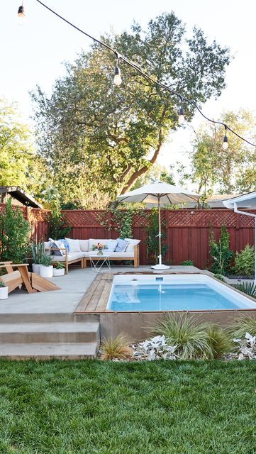 Small Pool In Small Backyard, Plunge Pool Small Backyard, Awkward Backyard Space Ideas, Plunge Pool Backyard, Backyard Pools Ideas Inground, Inground Pool Backyard, Plunge Pool Ideas Small Spaces, Pool Ideas Backyard, Small Pools Backyard