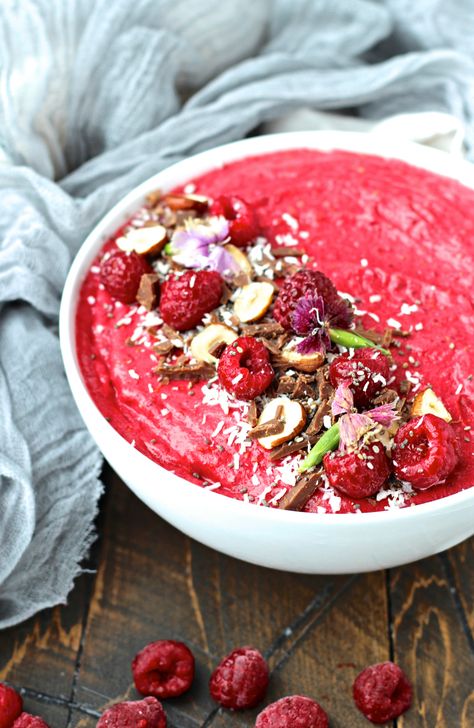 Coconut Smoothie Bowl, Smoothie Bowl Vegan, Shake Recipes Healthy, Smoothie Bowl Recipe Healthy, Smoothies Vegan, Vegan Smoothie Bowl, Smoothie Bowl Healthy, Raspberry Coconut, Coconut Smoothie