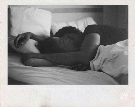 Couple Bed, My Kind Of Love, The Love Club, Photo Couple, Cute Relationship Goals, Larry Stylinson, Love Languages, Two People, Couple Aesthetic