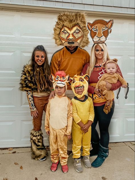 Lion King Costume, Tiger Costume, Family First, Family Halloween Costumes, Family Halloween, Lion King, Happy Holidays, Lion, Halloween Costumes