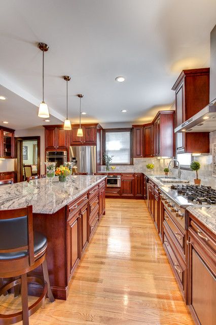 Granite Countertops With Cherry Cabinets, Countertops With Cherry Cabinets, Cherry Wood Kitchens, Stone Projects, White Granite Countertops, Cherry Kitchen, Oak Kitchen Cabinets, Dream Kitchens Design, Cherry Cabinets