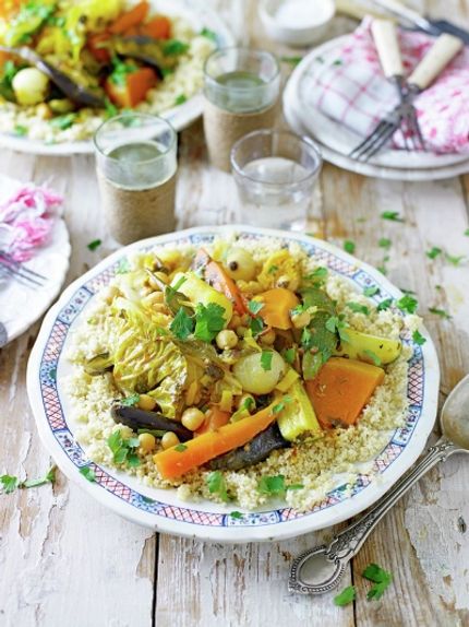 Seven-veg tagine | Vegetables recipes | Jamie magazine Vegetarian Tagine, Tagine Cooking, Food Beef, Tagine Recipes, Moroccan Dishes, Jamie Oliver Recipes, Delicious Vegetables, Moroccan Food, Jamie Oliver