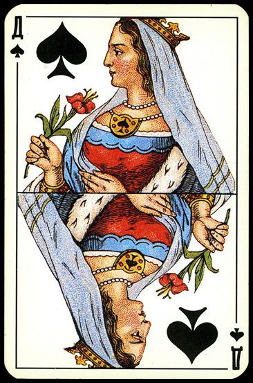 Queen Of Clubs, Wonderland Invitation, Playing Cards Art, Classic Card, Tarot Art, Elegant Tattoos, Amazing Art Painting, Light Academia, Playing Card