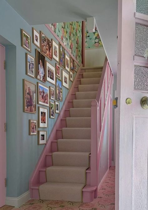 1980 House, Desired House, Maximalist Rooms, Colorful House Decor, Maximalist Room Decor, Beach House Interior Design, Apartment Goals, Beauty Room Decor, Pastel House