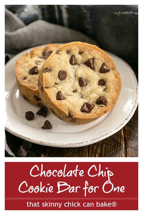 Chocolate Chip Cookie Bar, Big Chocolate Chip Cookies, Small Batch Chocolate Chip Cookies, Small Batch Cookies, Recipe For 1, Small Batch Baking, Medicine Tips, Big Chocolate, Single Serve Desserts