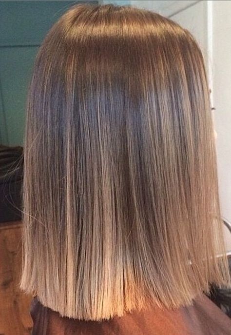 Corte y largo Easy Straight Hairstyles, Brown Ombre Hair, Ash Blonde Hair, Short Straight Hair, Penteado Cabelo Curto, Brown Blonde Hair, Long Straight Hair, Shoulder Length Hair, Light Brown Hair