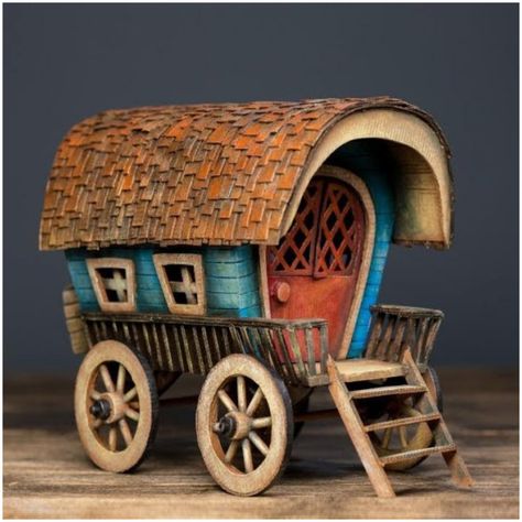 Vardo Wagon, Diy Wagon, Cardboard Crafts Decoration, Room Box Miniatures, Cardboard Crafts Diy, Wedding Decor Photos, Creative Mom, Paper Mache Sculpture, Wood Shop Projects