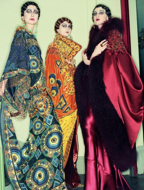 Vintage Schaperelli, John Galliano Runway, Symphony Outfit Orchestra, Baroque Aesthetic Fashion, John Galliano 90s, Dior 1998, Vogue 1970, John Galliano Dior, Art Nouveau Fashion