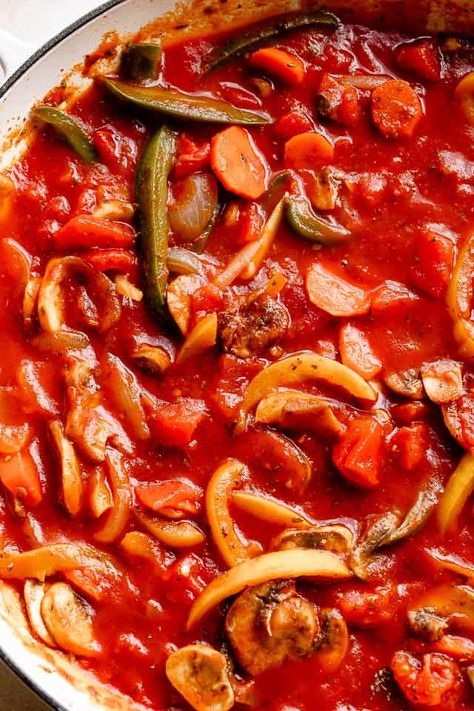 Stove Top Chicken Cacciatore, Chicken Catachorie, Chicken Cattitore, Chicken Catchatori, Mediterranean Diet Chicken, Easy Chicken Cacciatore, Sukiyaki Recipe, Awesome Chicken, Stove Top Chicken