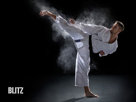 Karate, with its emphasis on power and linear technique does have value in the Octagon and cage matches. Karate Images, Karate Photos, Karate Kumite, Karate Suit, Martial Arts Photography, Karate Kata, Kids Karate, Karate Kick, Karate Belt