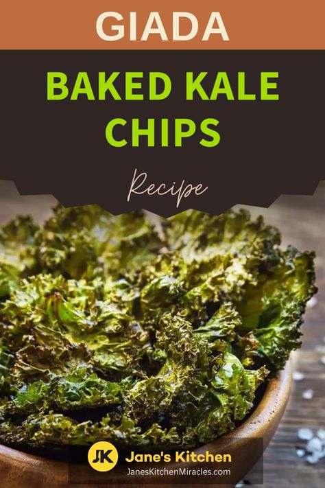 Kale chips with sea salt Baked Kale Chips Oven, How To Make Kale Chips In Oven, Crispy Kale Chips, Kale Chips Recipe Oven, Roasted Kale Recipes, Kale Chips Recipe Baked, Kale Chip, Baked Kale Chips, Kale Chips Recipe