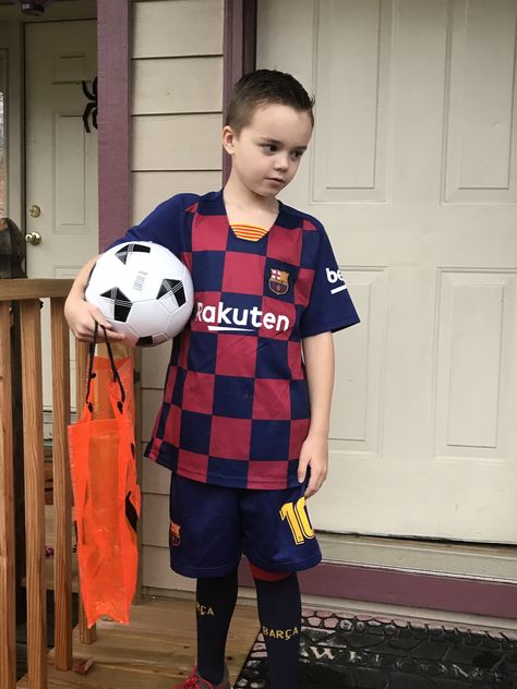 Boys Halloween soccer player costume Soccer Player Costume, Sports Day At School, Football Player Costume, Baby Surf, Party City Costumes, Football Diy, Boys Summer Fashion, Boys Summer, Sports Day