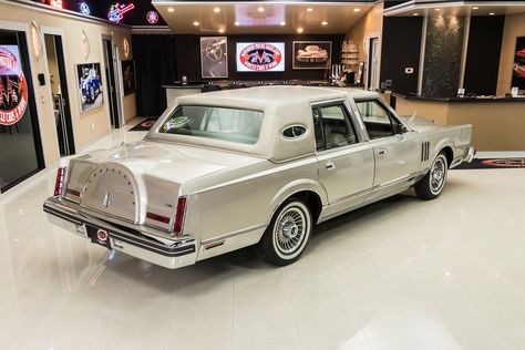 1980 Lincoln Continental, Lincoln Continental 1963, 1980s Cars, Lincoln Motor Company, Lincoln Motor, 70s Cars, Mercury Cars, 500 Miles, Lincoln Cars