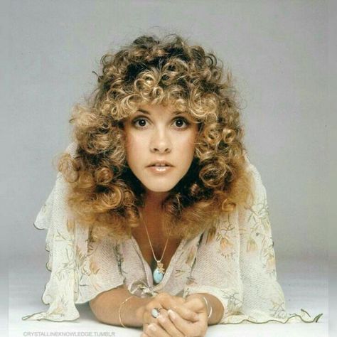 Photo effects combo by Kim Panfile on Photo Lab Buckingham Nicks, Stevie Nicks Style, Stephanie Lynn, Ancient Queen, Gold Dust Woman, Stevie Nicks Fleetwood Mac, Women Of Rock, White Witch, Soul Sister