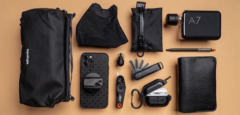 Harvey Kinkle, Urban Edc, Tech Bag, Pocket Dump, Iphone Style, Tech Gear, Gaming Room Setup, Edc Tools, Concept Ships