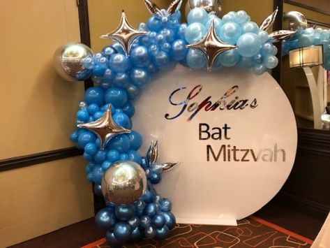 Bar Bat Mitzvah Decoration Experts Bat Mitzvah Decorations, Bar Mitzvah Decorations, Bat Mitzvah Centerpieces, Acrylic Backdrop, Minnie Mouse Balloons, Mitzvah Decor, Feather Centerpieces, Big Balloons, Party Rock