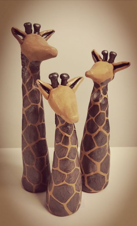 Clay Giraffe, Giraffe Art, Clay Figures, Clay Ideas, Lace Up Flat, Clay Art, Art Inspiration, Ceramics, Wood