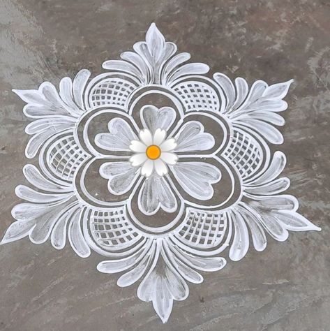 Simply Rangoli Designs, Alpana Designs, White Rangoli, Easy Rangoli Designs Videos, Very Easy Rangoli Designs, Rangoli Designs Photos, Rangoli Designs Simple Diwali, Alpona Design, Rangoli Simple