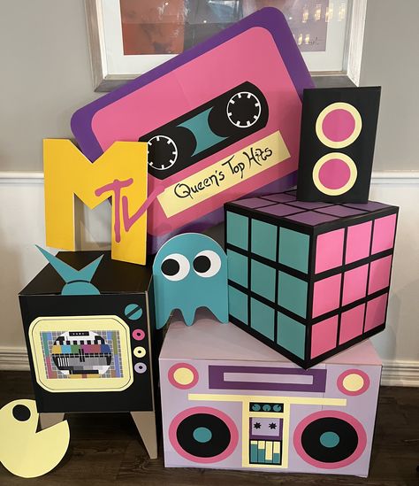 80s Trunk Or Treat Ideas, 80s Halloween Decor, 80s Trunk Or Treat, 90s Party Ideas Decoration, 90s Party Ideas, Homecoming Floats, 80s Party Decorations, 90s Theme Party, 80s Theme Party