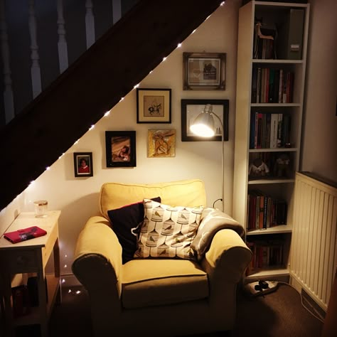 Under the stairs - hideaway Reading Corner Under Stairs, Under Stair Reading Nook, Tv Under Stairs Living Room, Under Stairs Reading Nook, Under Basement Stairs, Living Room Under Stairs, Closet Library, Book Stairs, Stairs Nook